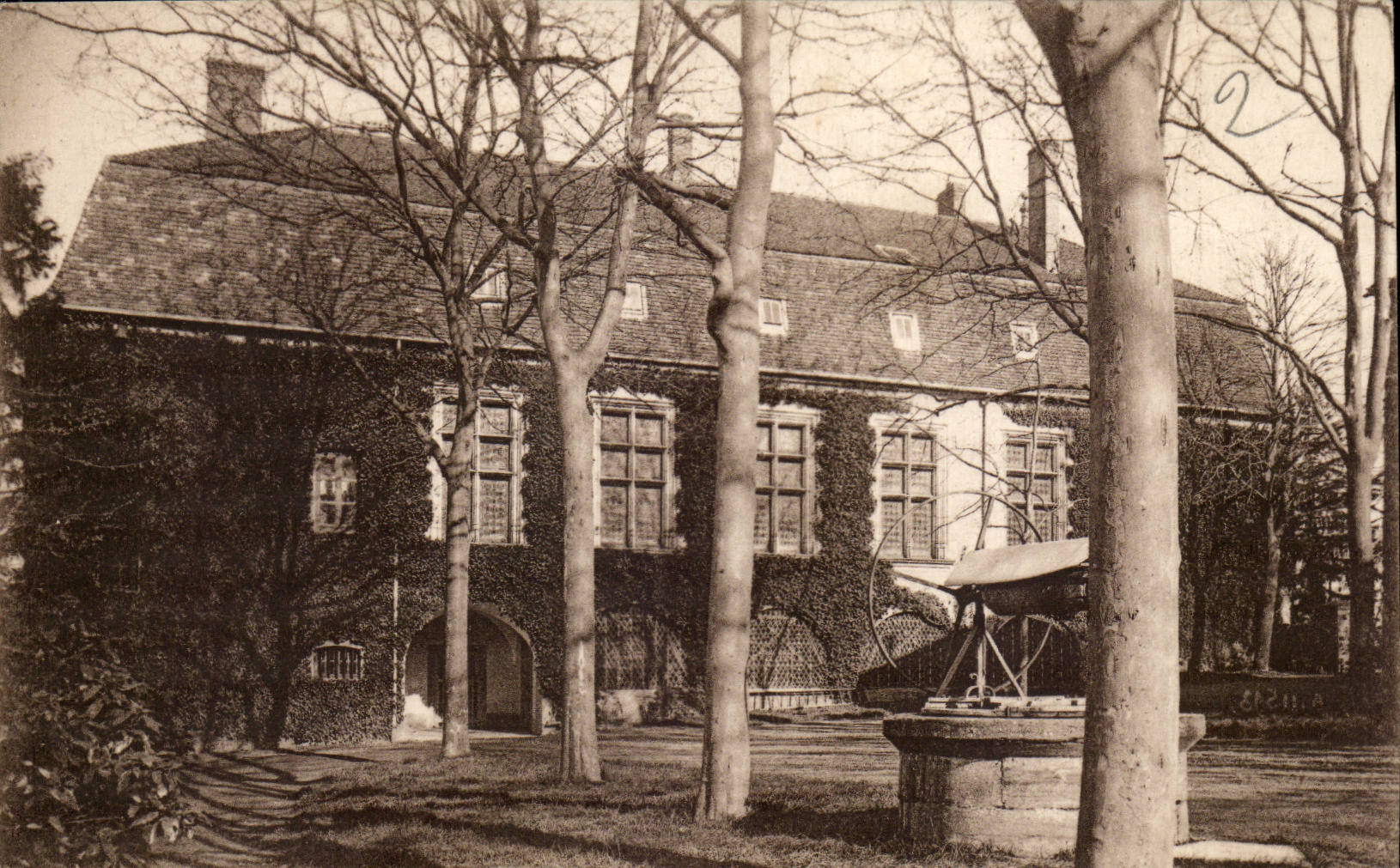 Has locates middle-class house