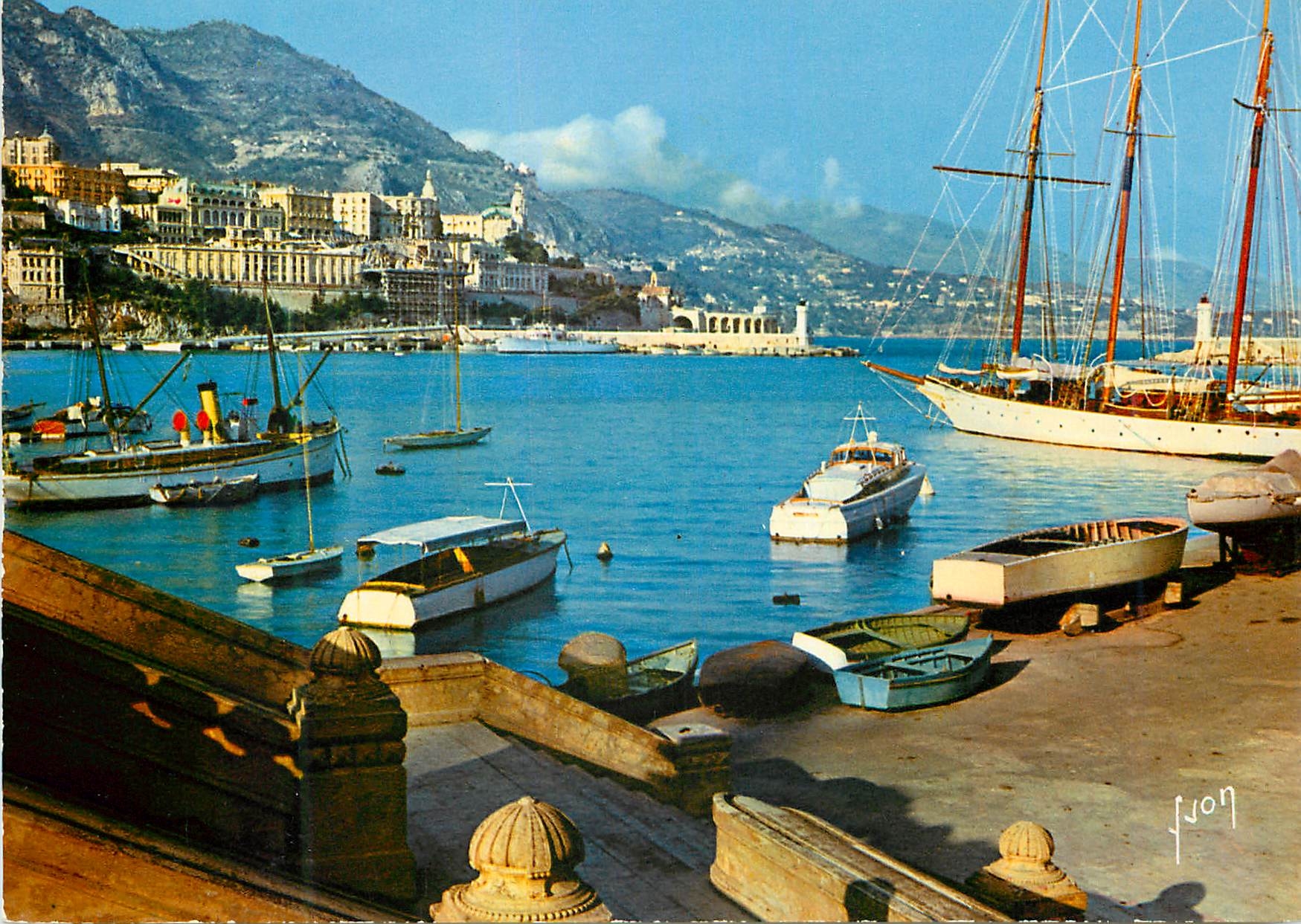 CPM COULEURS ET LUMIÈRE DE FRANCE La Côle d'Azur miracle de la nature Principauté de MONACO  Le Port