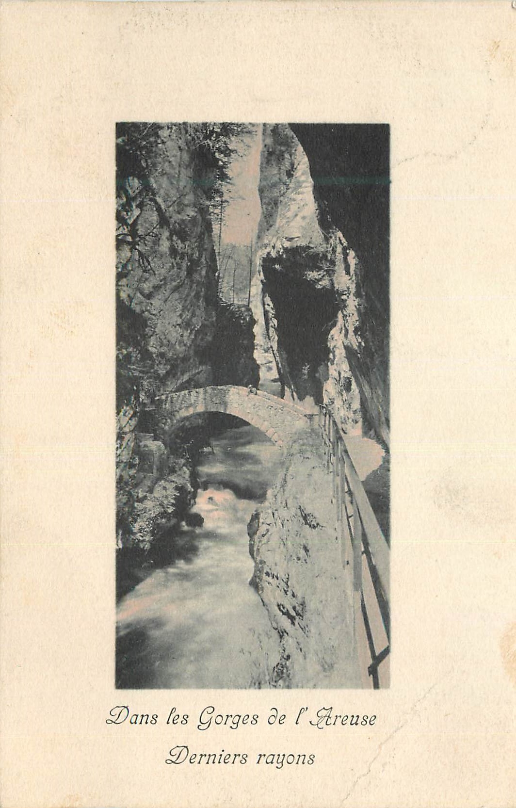 CPA Dans les Gorges de l Greuse Dernier rayons 