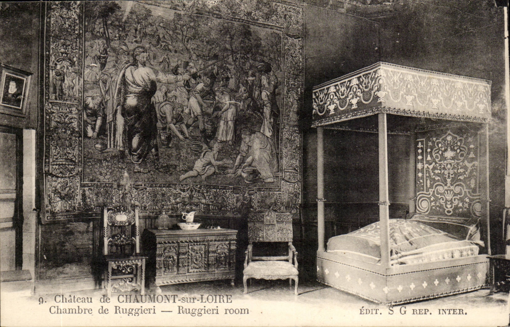 Castle of Chaumont on the Loire CPA Room of Ruggieri