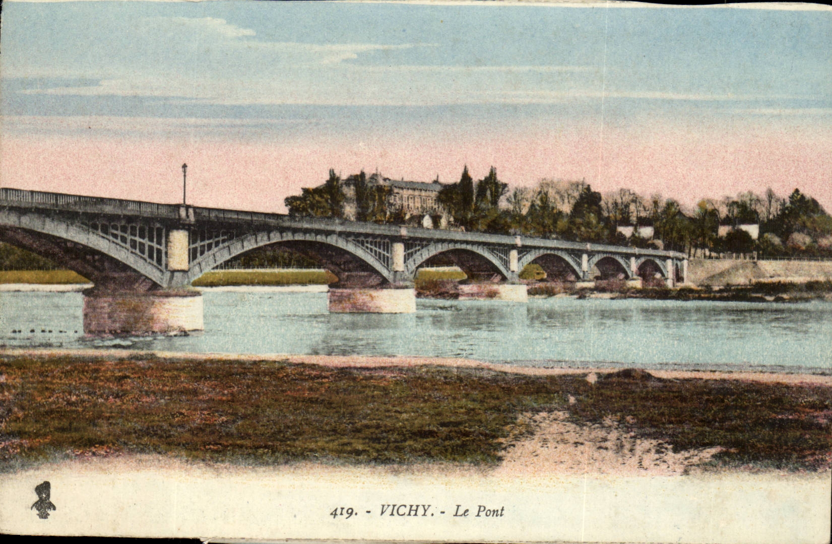 Vichy CPA Le pont