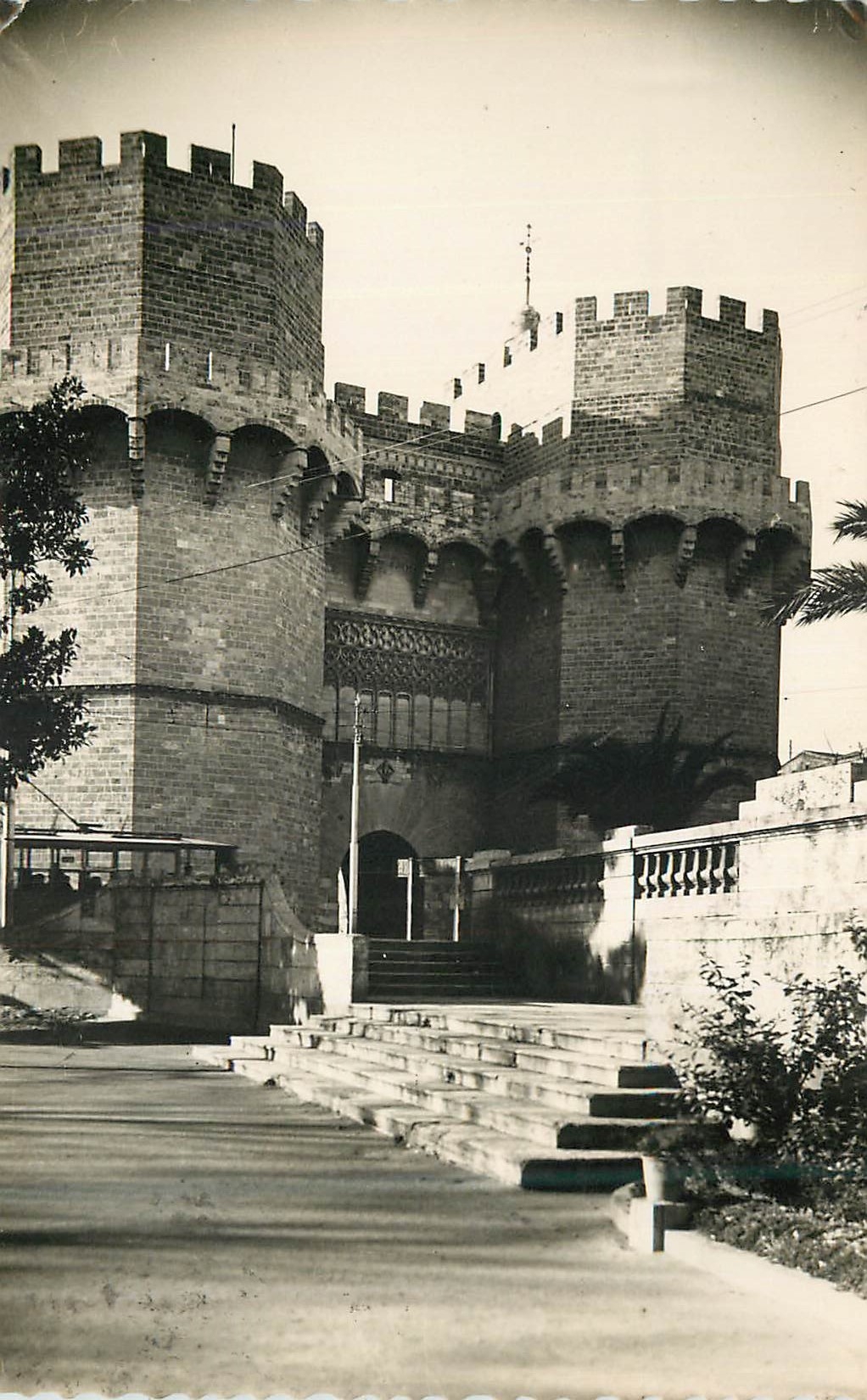 CPM Valencia Torres de Serrano Tours de Serrano Terjeta Postal Impreso En Espana Daniel Arbones Villacampa Editiones D A