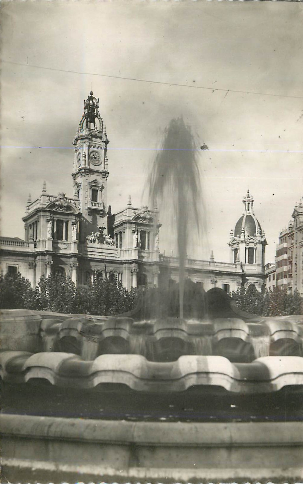 CPM Valencia Plaza del Caudito Fuente lateral Place du Chief Fontaine laterale