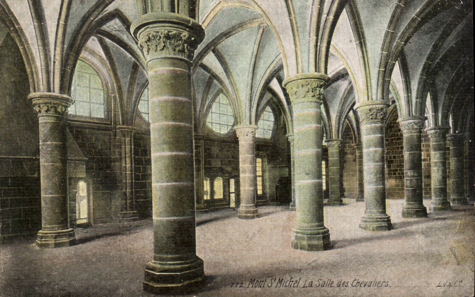 Mont Saint Michel CPA the room of the knights