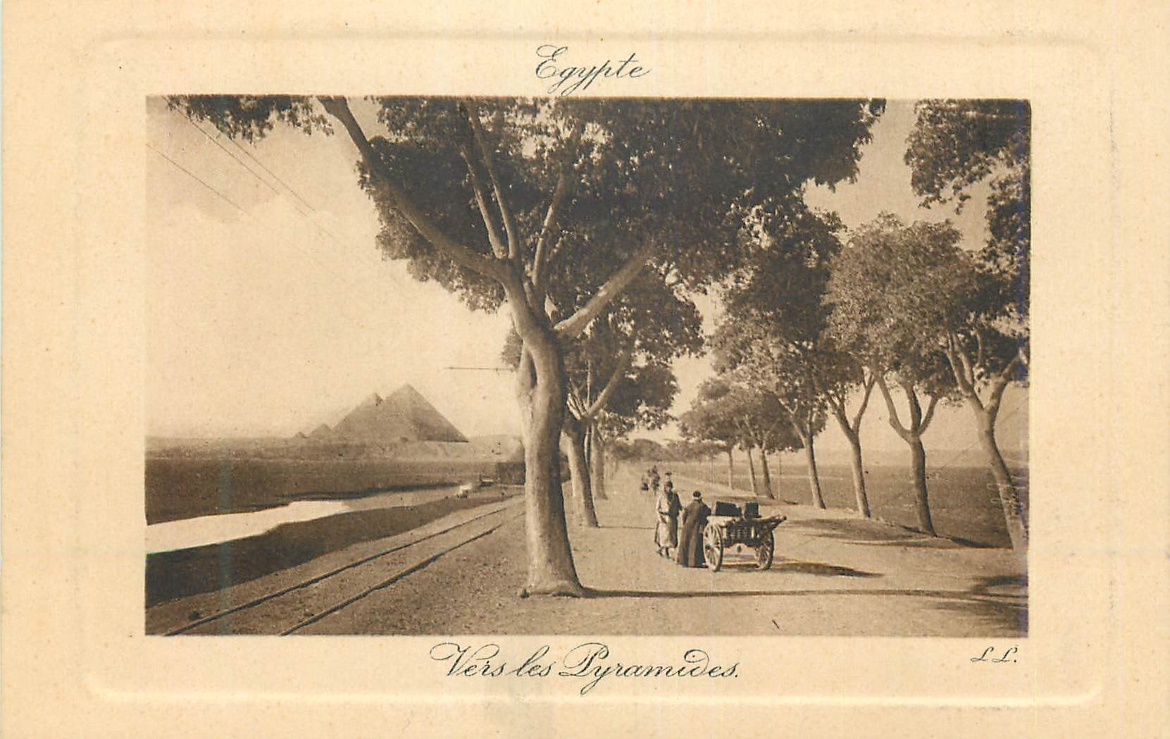 CPA Egypte Vers les Pyramides