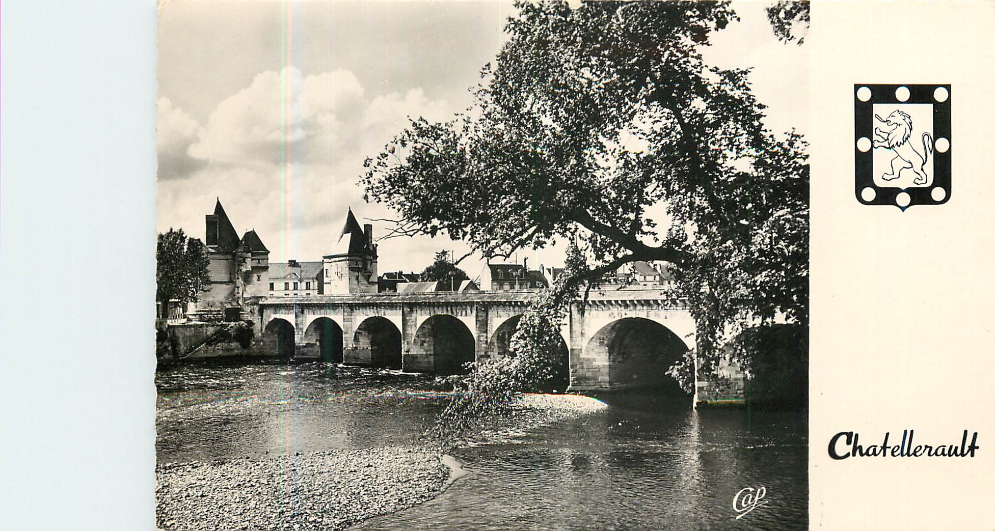 CPM Chatellerault Le Pont Henri iv
