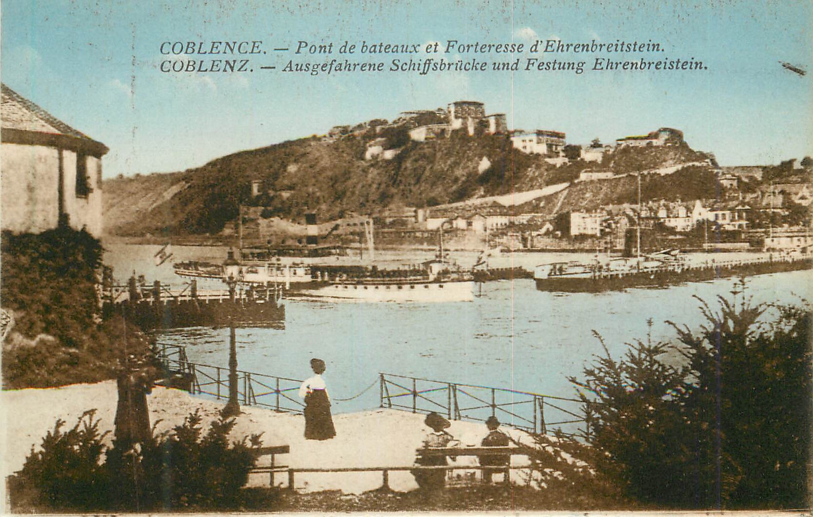 CPA Coblence Pont de bateaux et Forteresse d Ehrenbreitstein Bateau