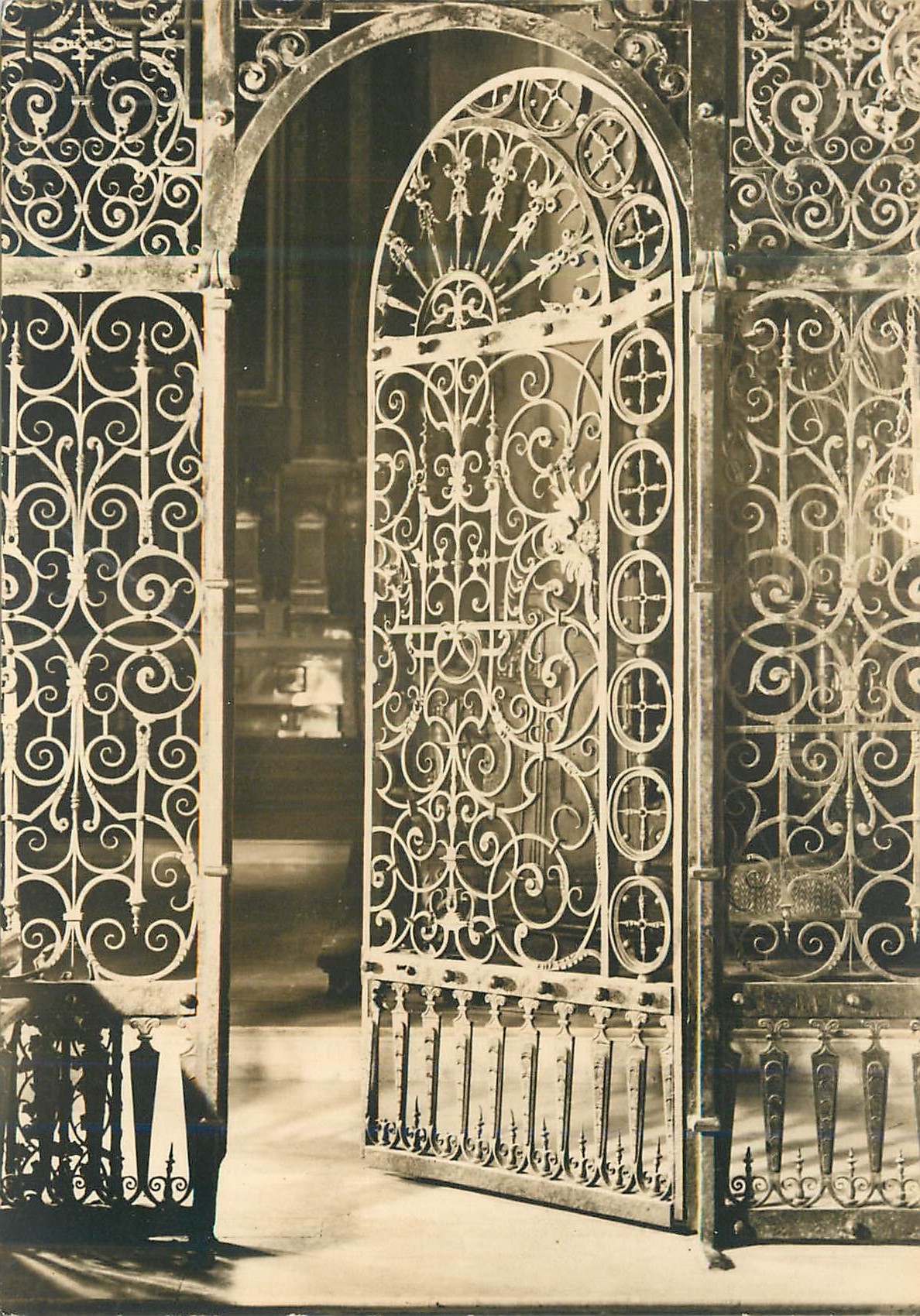 CPM Grille en fer foge Johann Reiffl Chorgitter