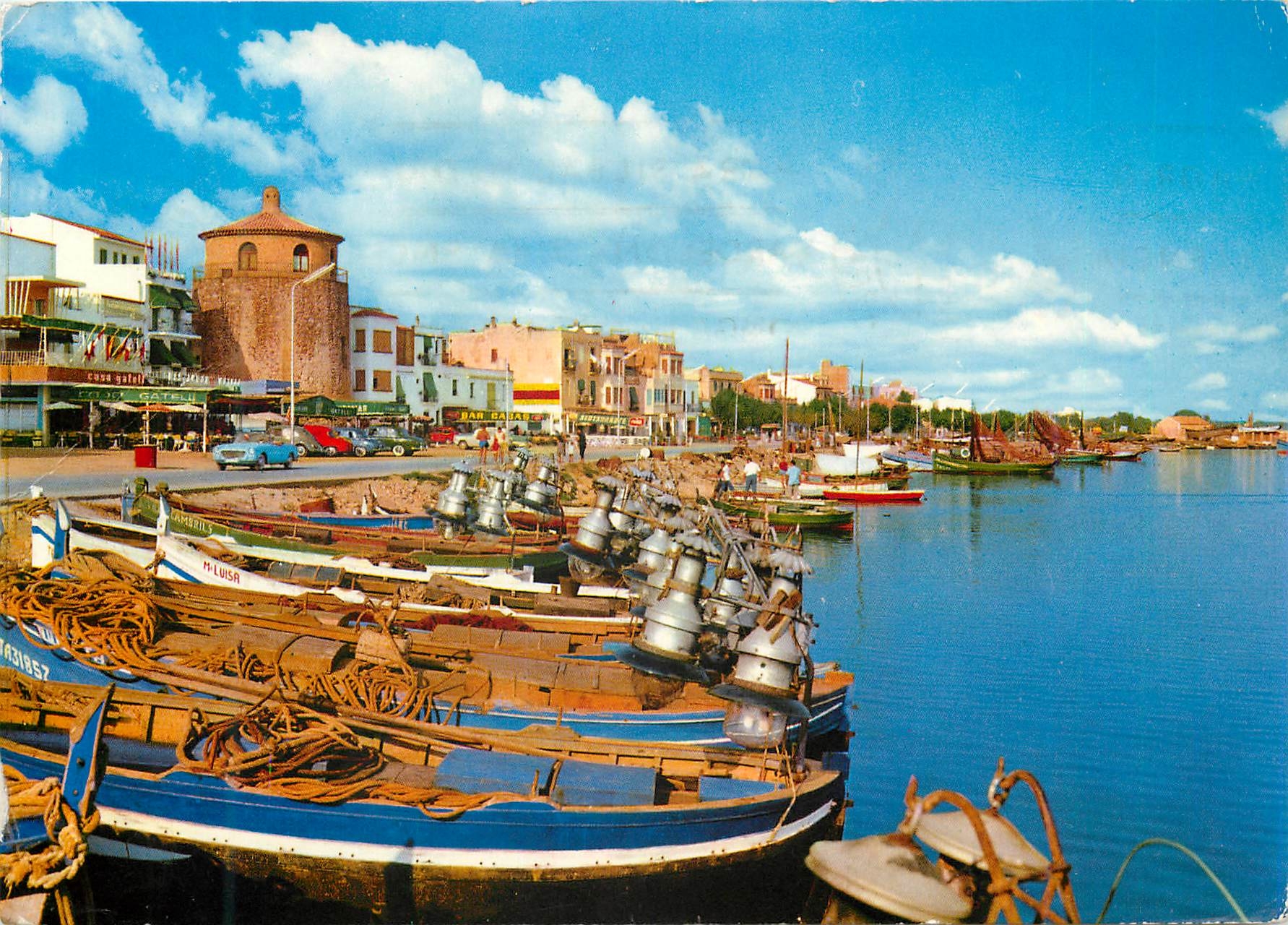 CPM Cambrils Tarragona Vue partielle Bateaux