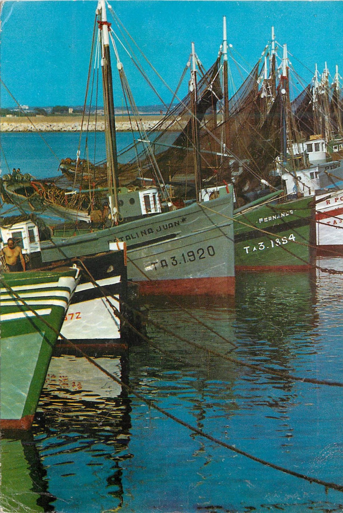 CPM Cambrils Tarragona Port de peche Bateaux