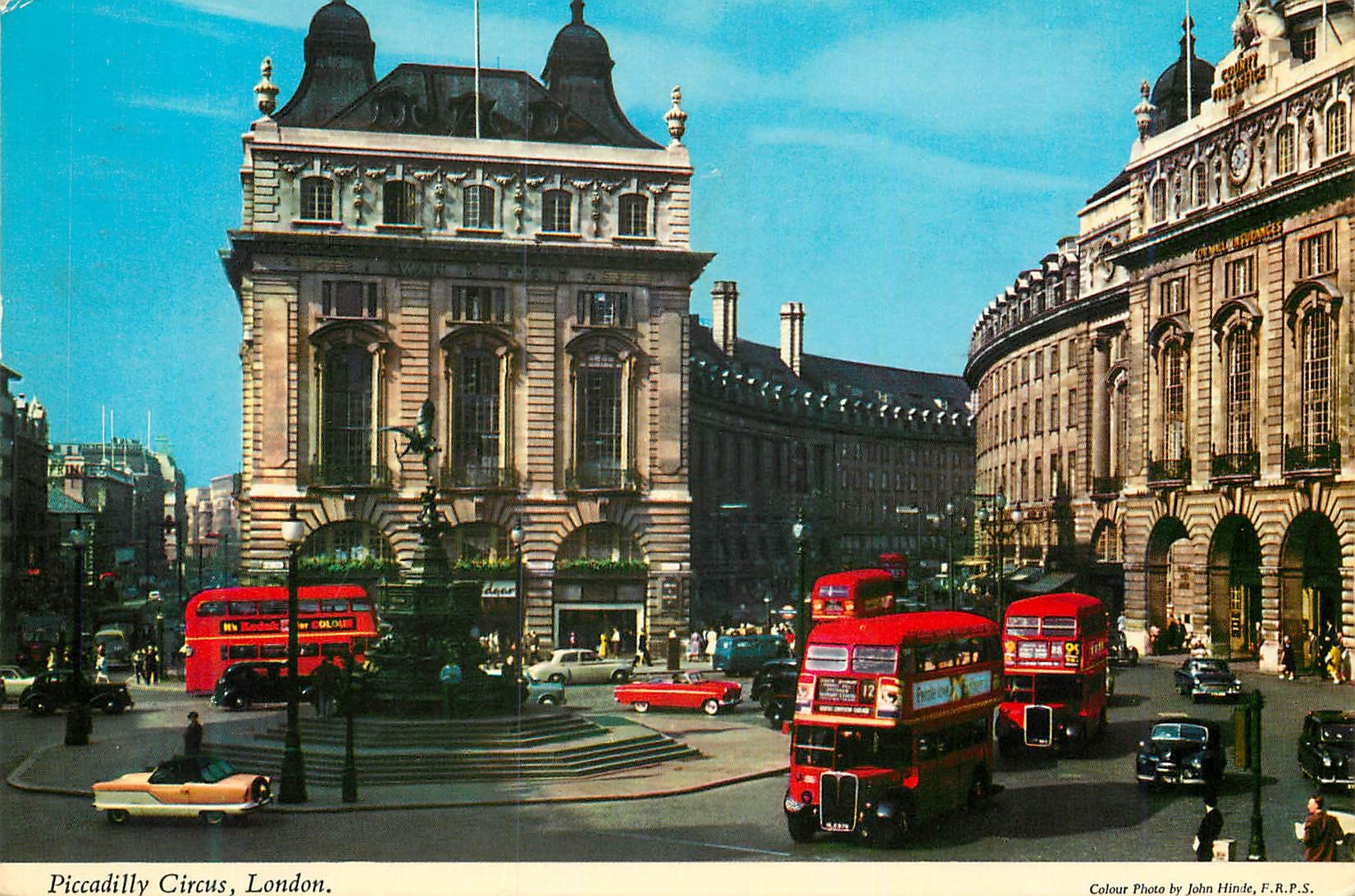 CPM Piccadilly Circus London 
