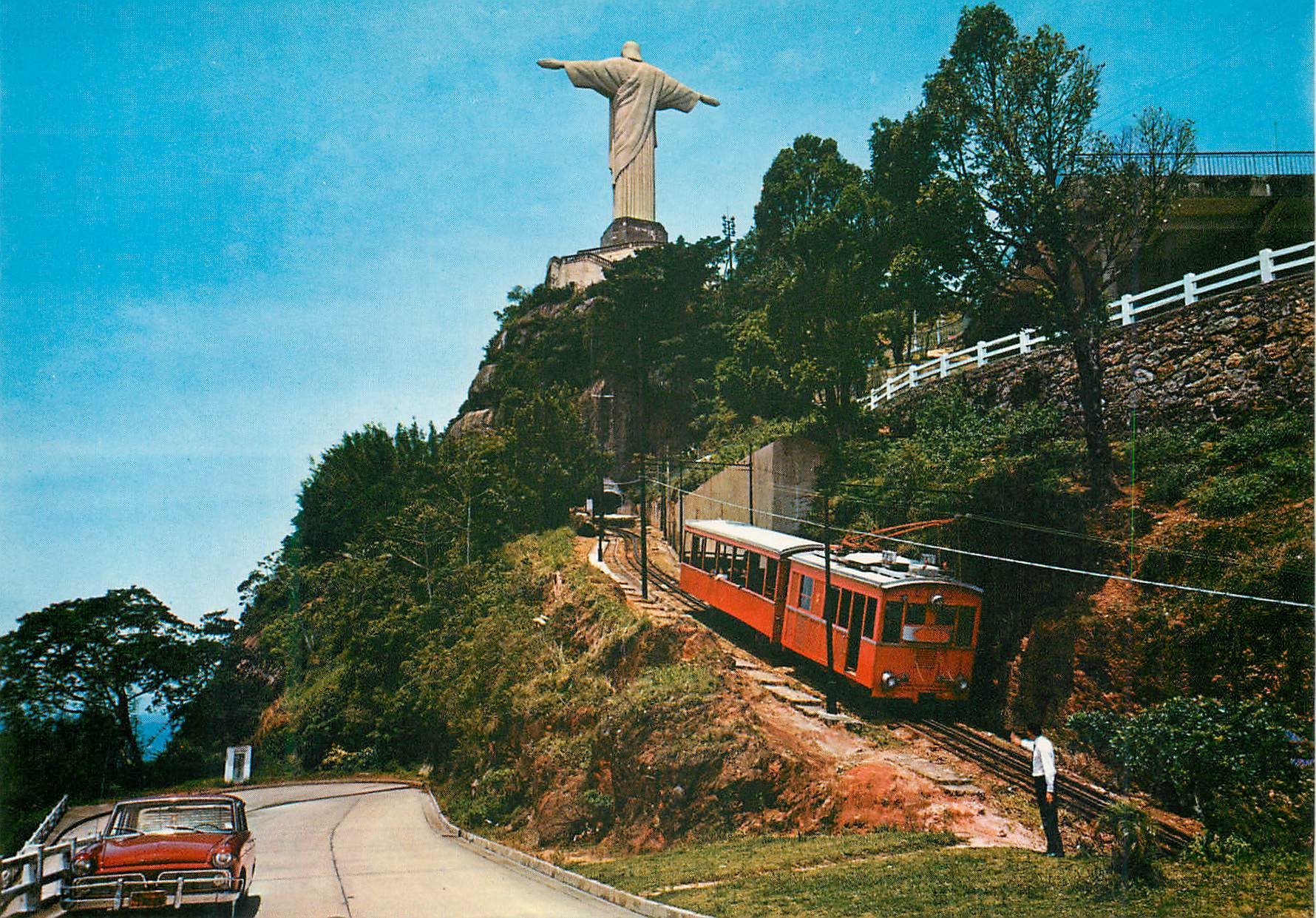 CPM Brasil Turistico Rio de Janeiro Monument do Cristo Redentor no alto do Corcovado Train Funiculaire