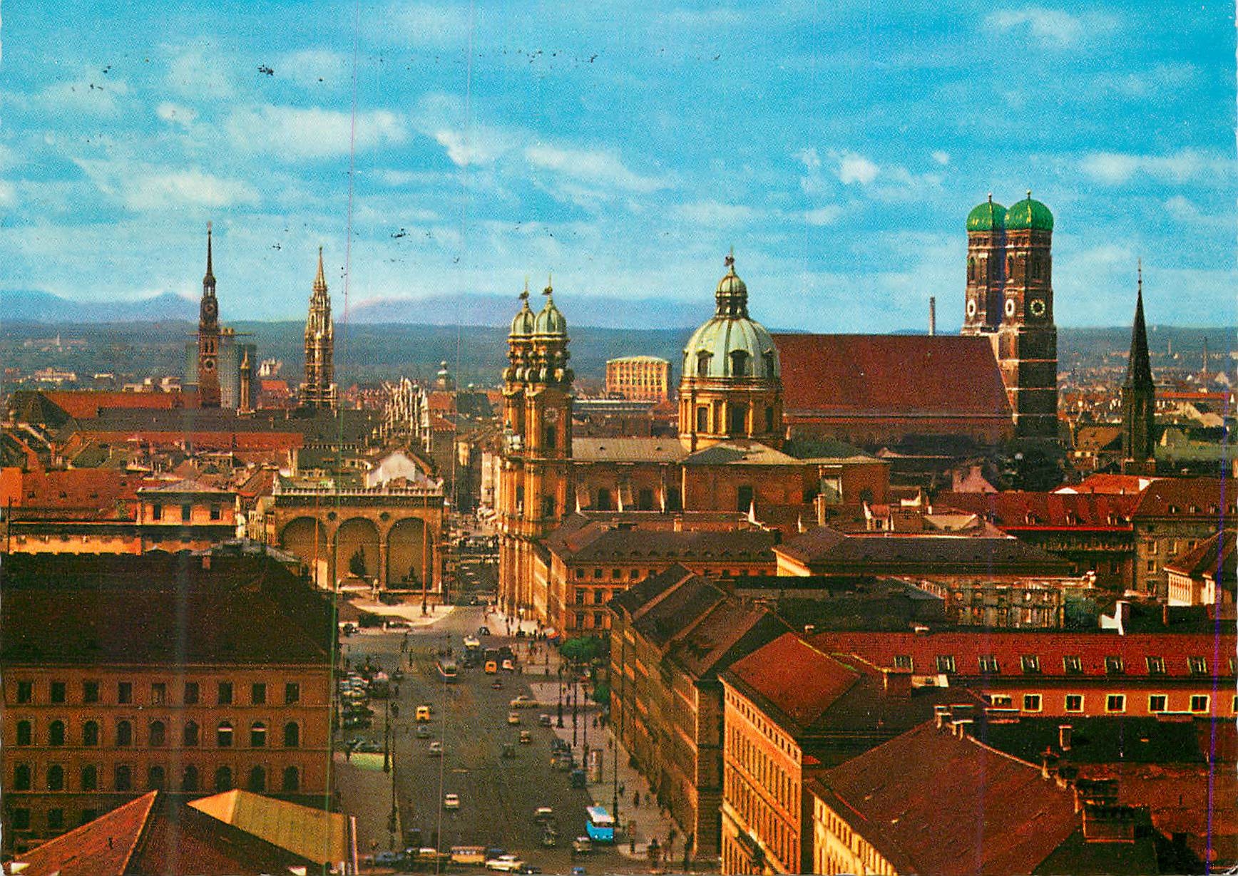 CPM Vue sur les tours de la cite