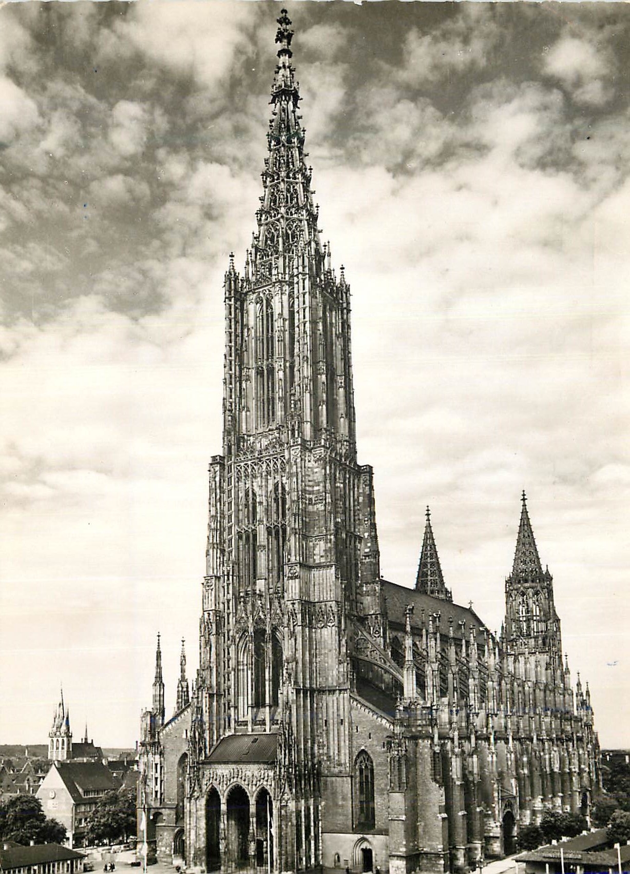 CPM Munster in Ulm a.d Donau Kirchturm der Erde