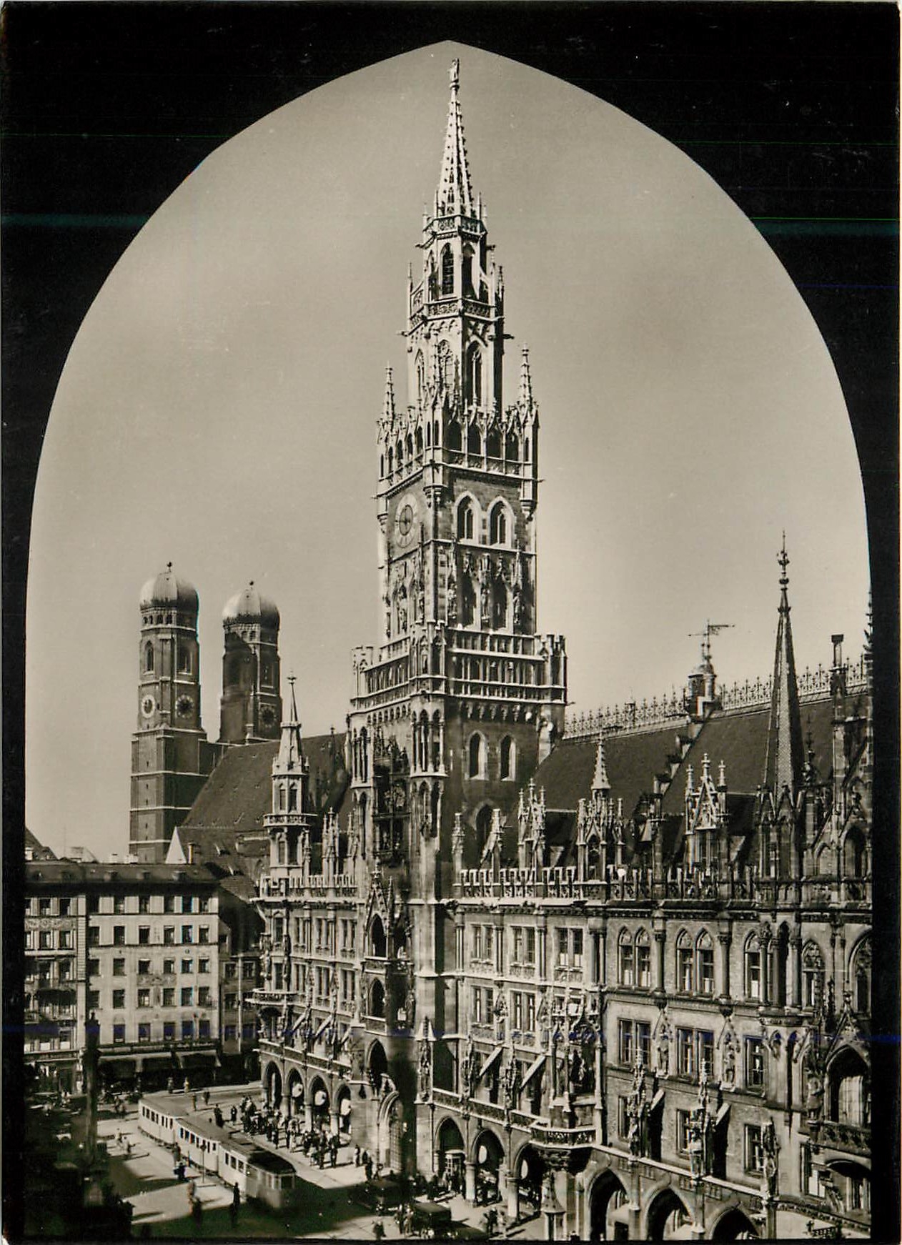 CPM Munchen Rathaus und Frauenkirche