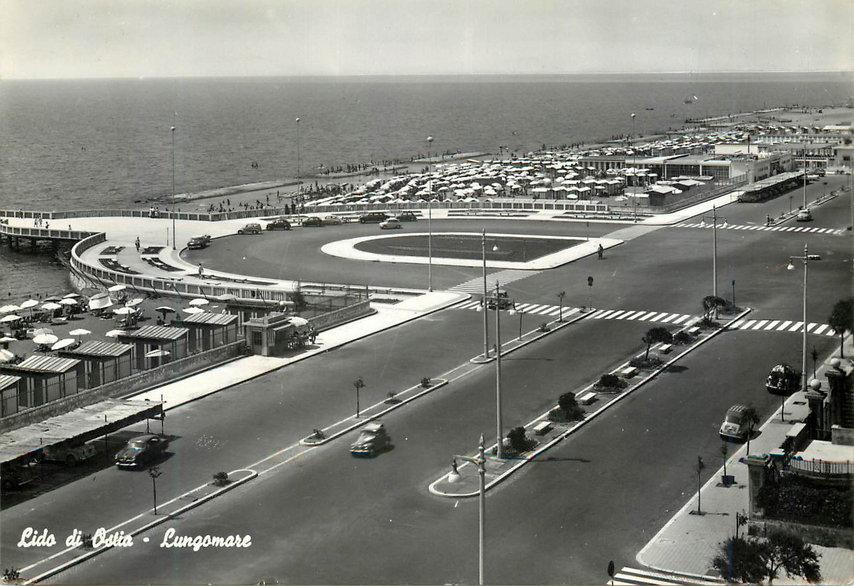 CPM Lido di Ostia Lungomare (Avenue le Long de la Mer)