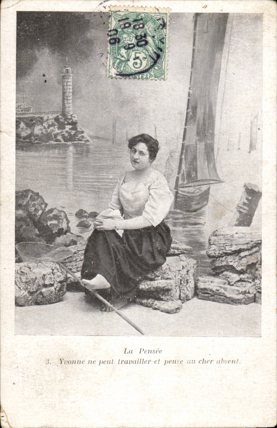 Fantaisie - La pensee - Yvonne ne peut travailler et pense au cher absent - phare - bateau - Marthe Varlet -CPA 