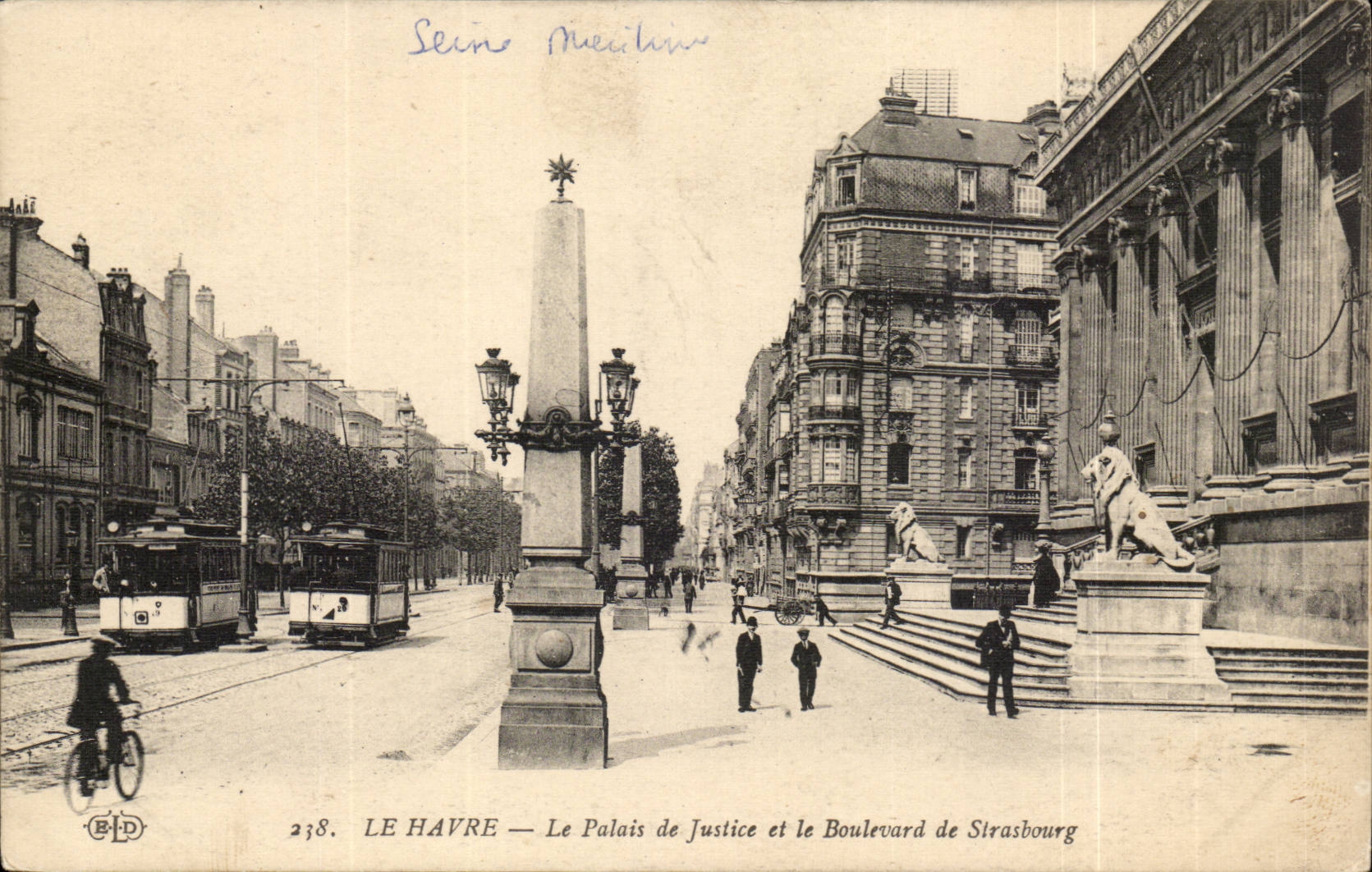 Le Havre - Le Palais de Justice et le Boulevard de Strasbourg - CPA