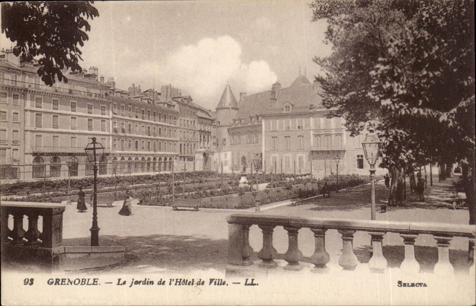 Isere - Grenoble - the Garden of the Town hall - CPA