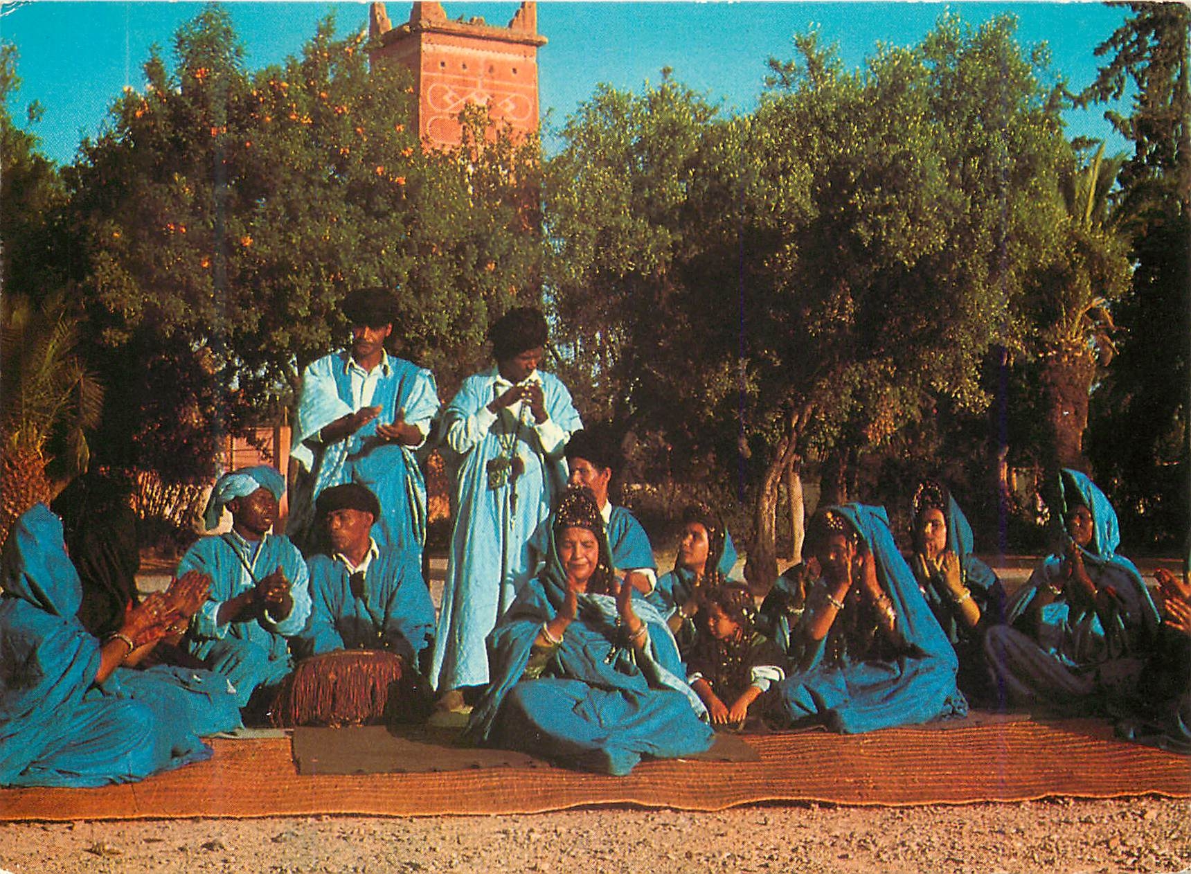 CPM Scenes et types du maroc danse de la guedra