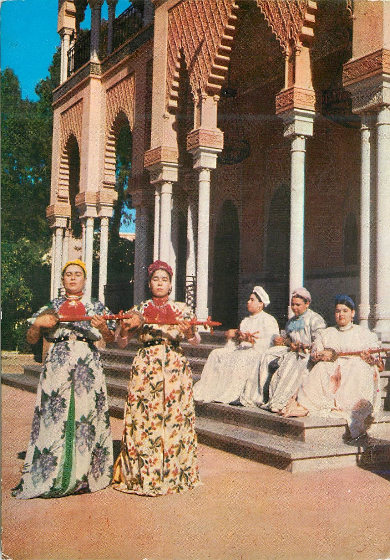 CPM Maroc danseuse et musiciennes berberes