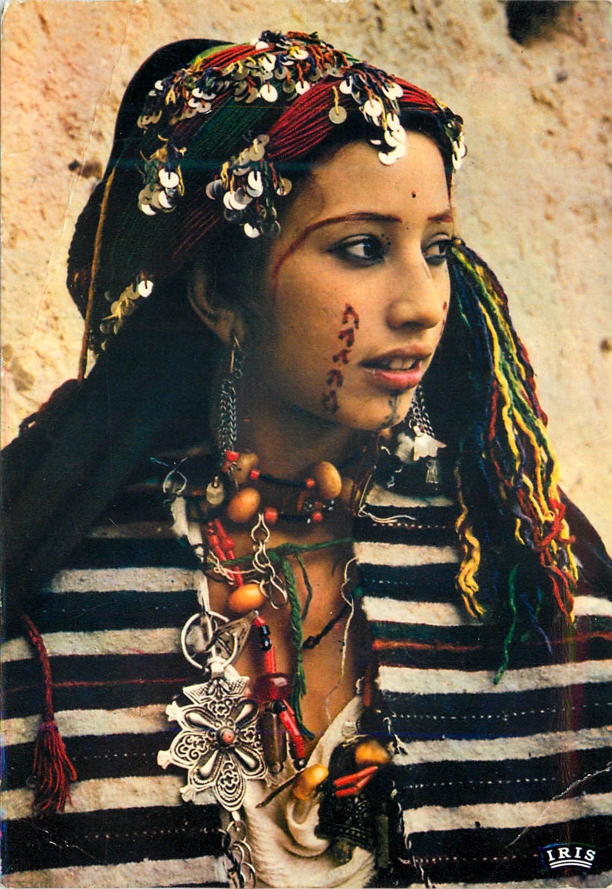 CPM scenes et types du maroc femme berbere du haut atlas