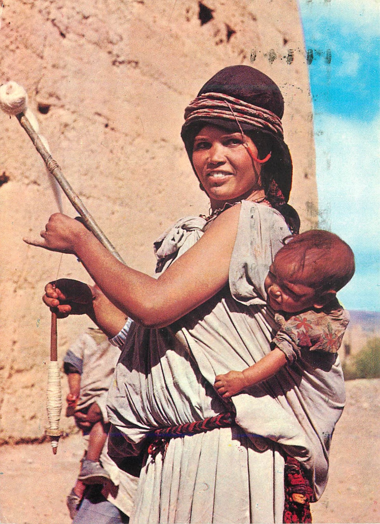 CPM Le maroc pittoresque fileuse ail haddiddou dades
