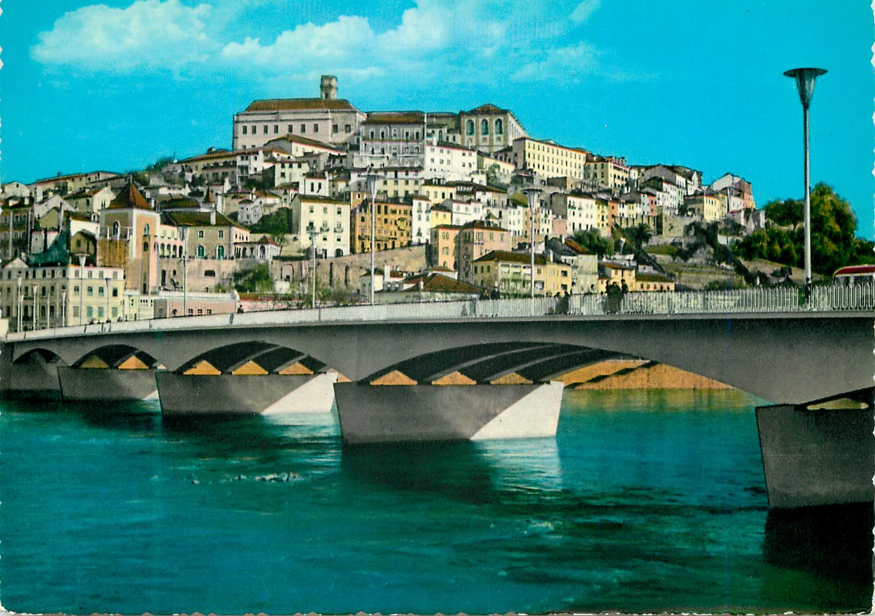 CPM Portugal Coimbra Vue partielle et pont sur le fleuve Mondego