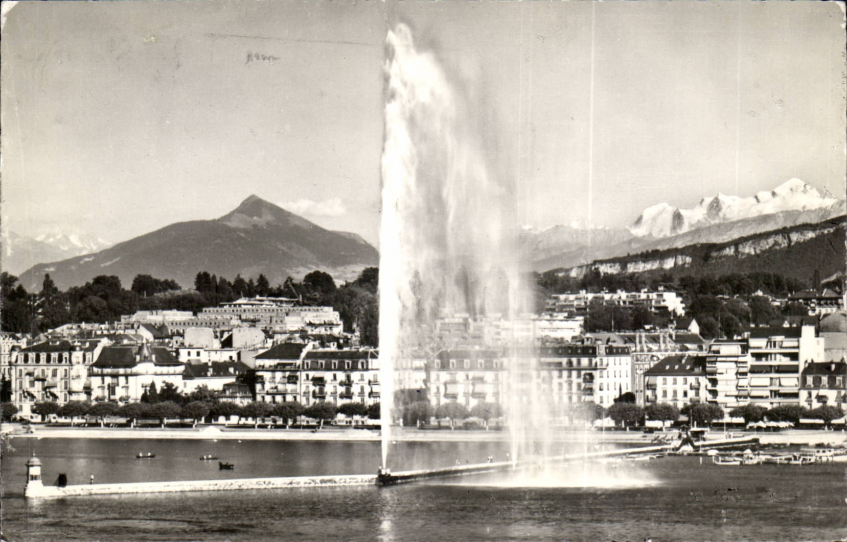 Swiss CPA Geneva the water jet and Mont Blanc