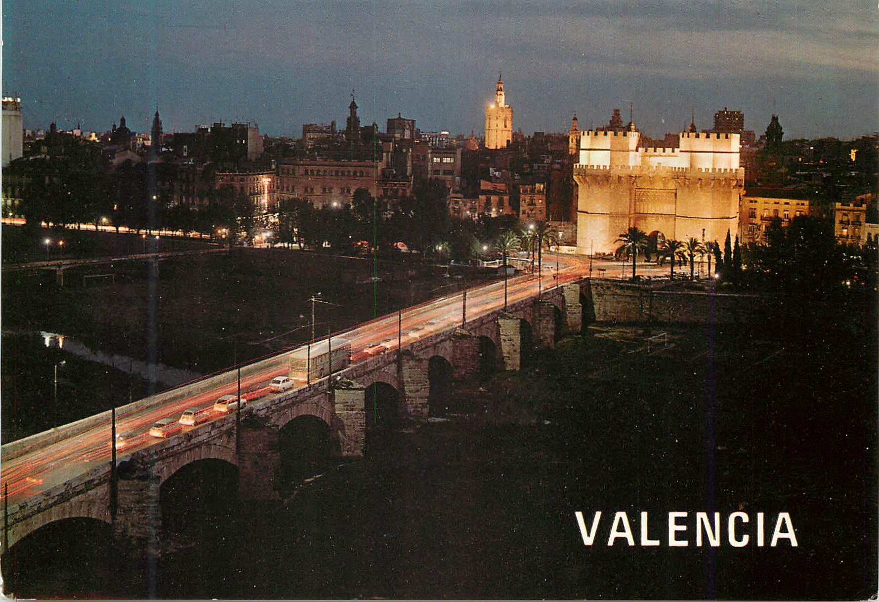 CPM Valencia Tours de Serranos de Nuit