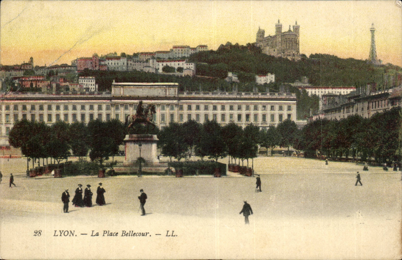 Lyon the Bellecour Place - CPA