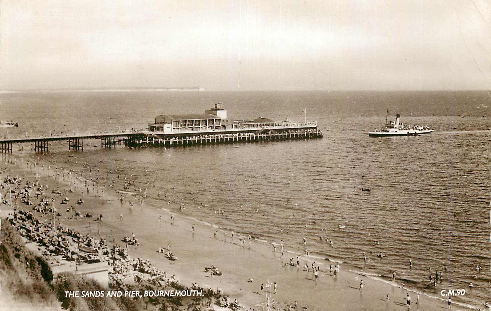 CPM The sands and Pier Bournemouth Bateau