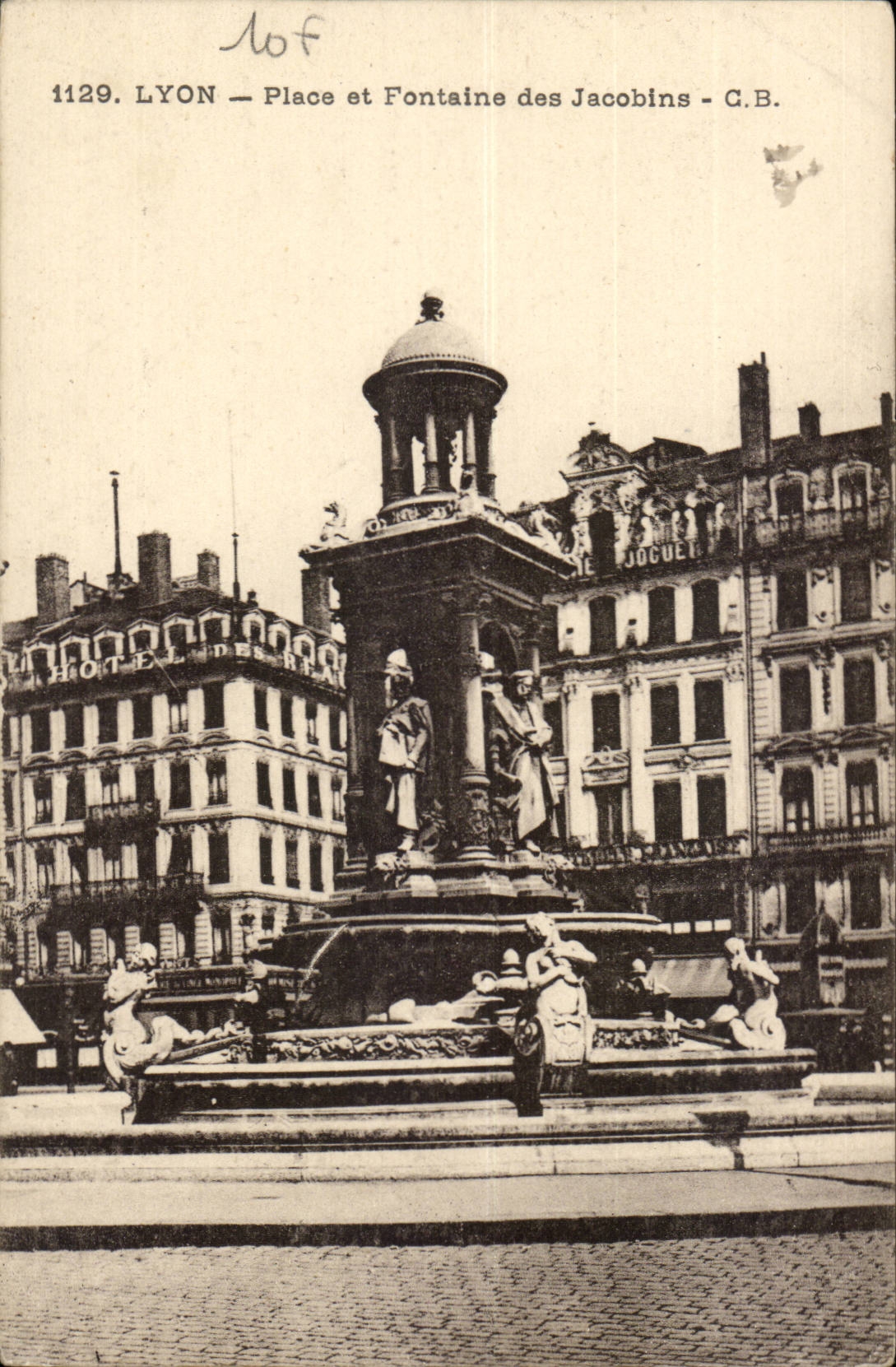 Lyon CPA Places and fountain of the Jacobins
