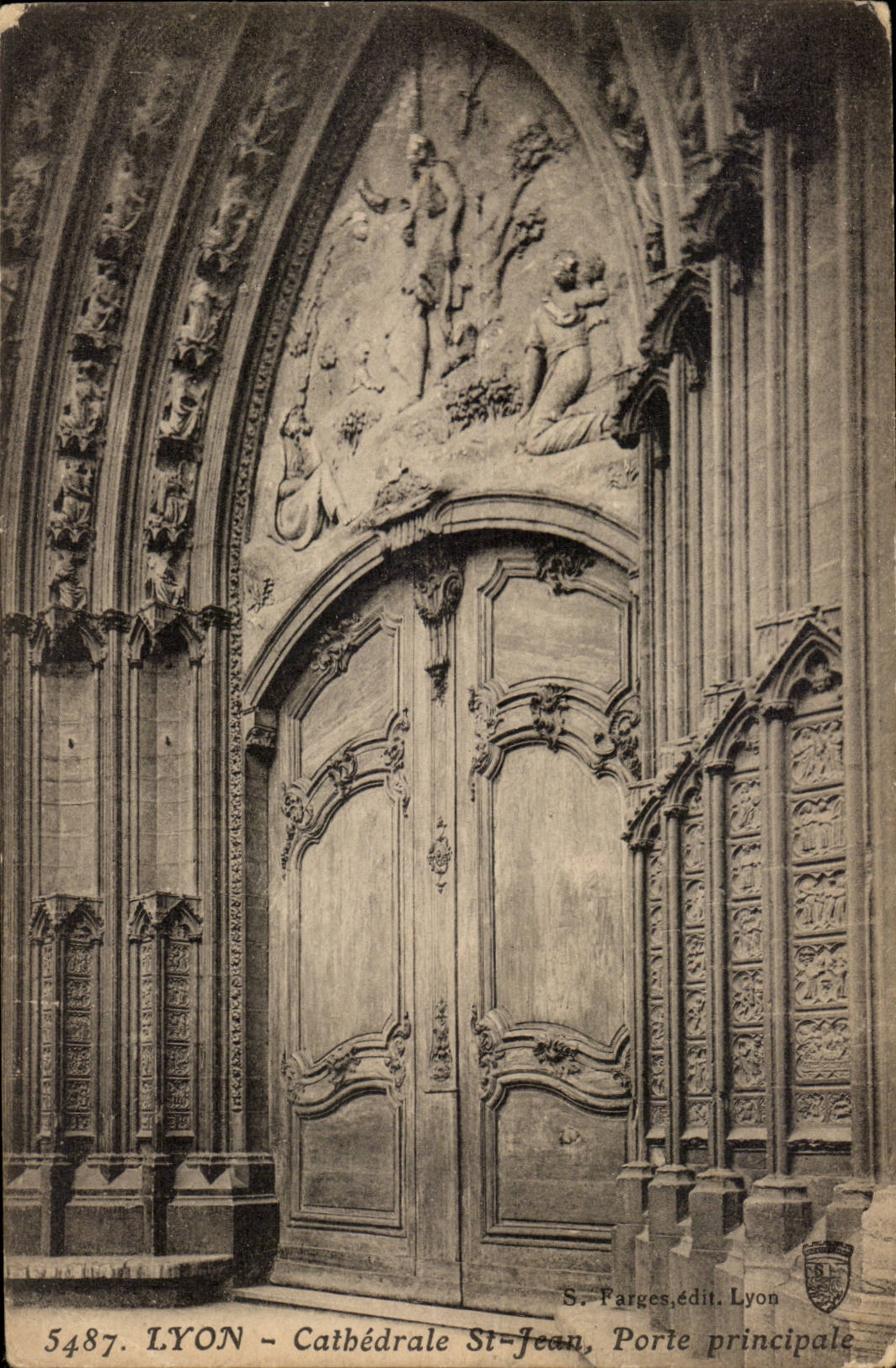 Lyon CPA Cathedrale St Jean carries principal