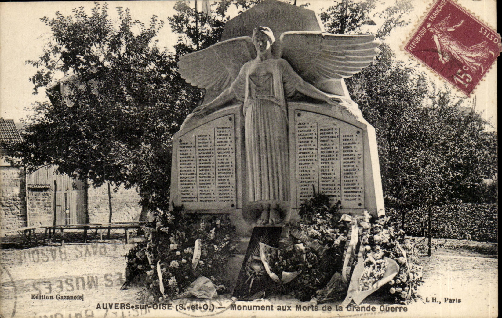 Auver on Oise CPA War memorial of the Great War