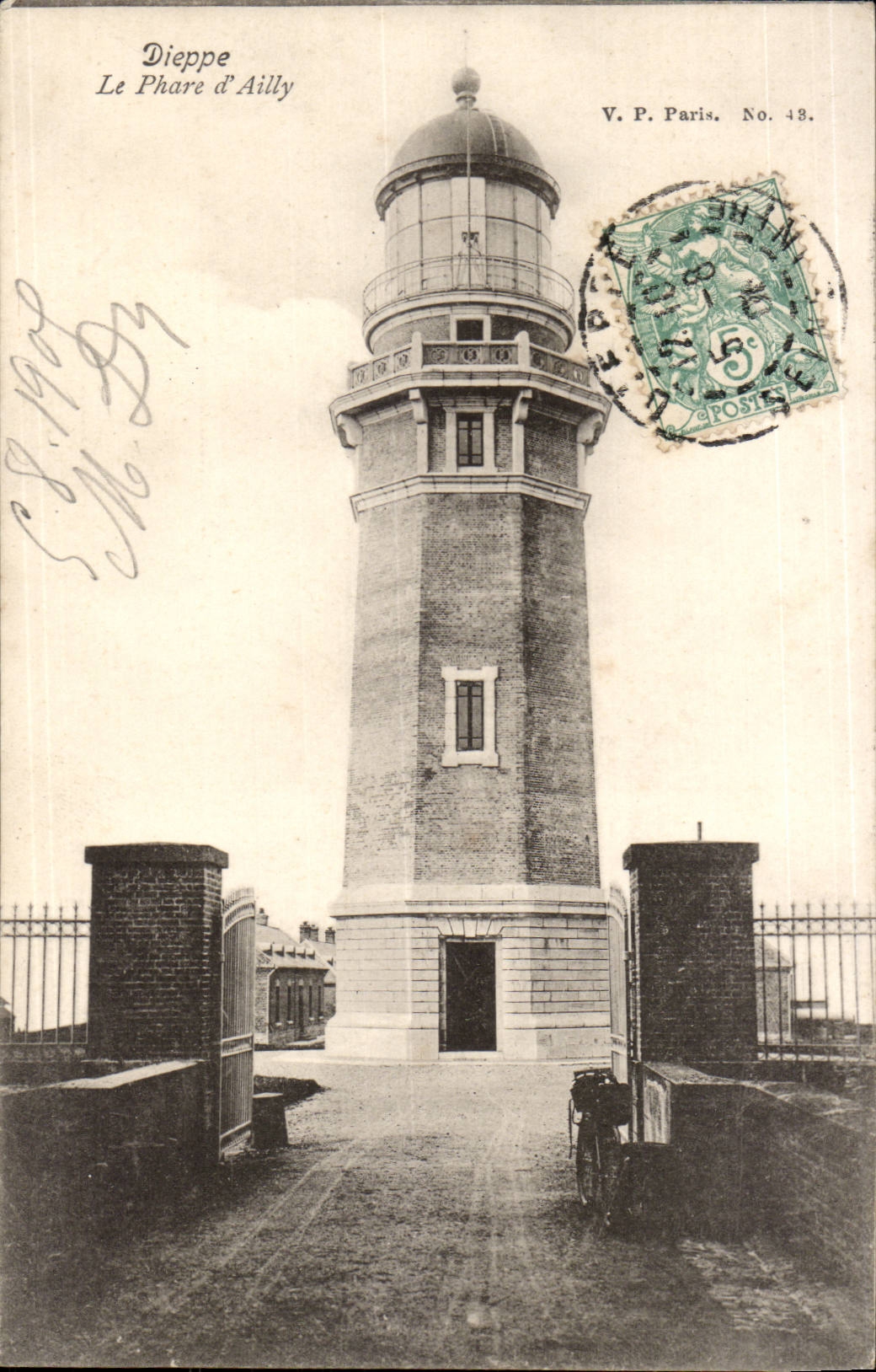 CPA Dieppe der Scheinwerfer des Ailly Leuchtturmes