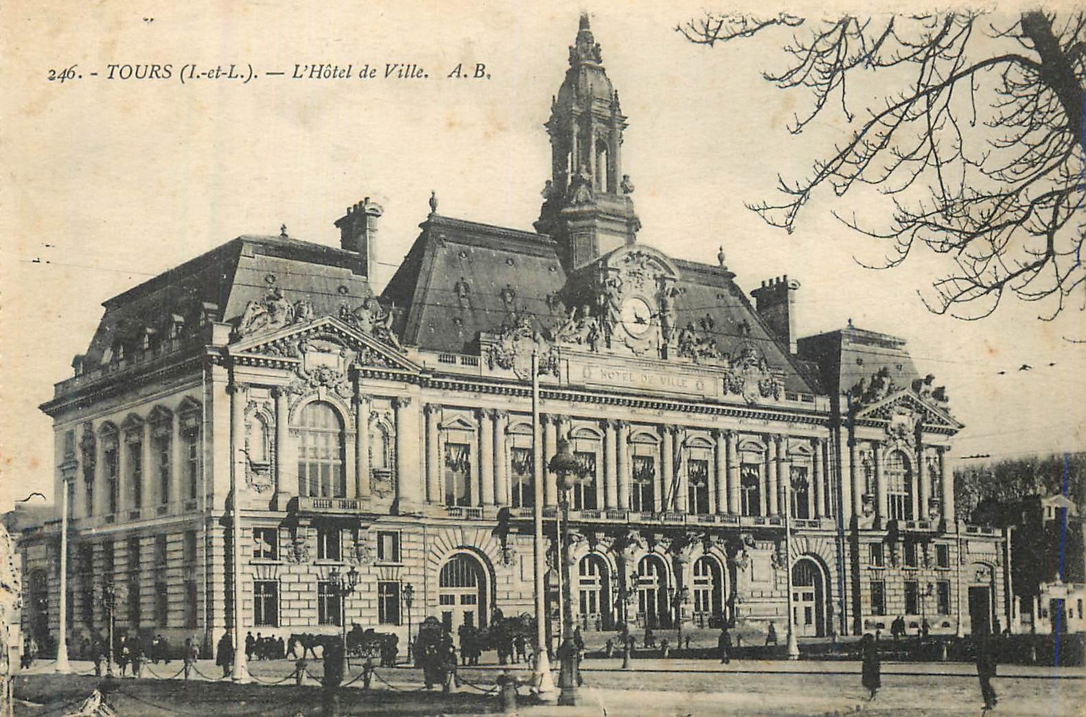 CPA Tours (I et L) l'hotel de ville
