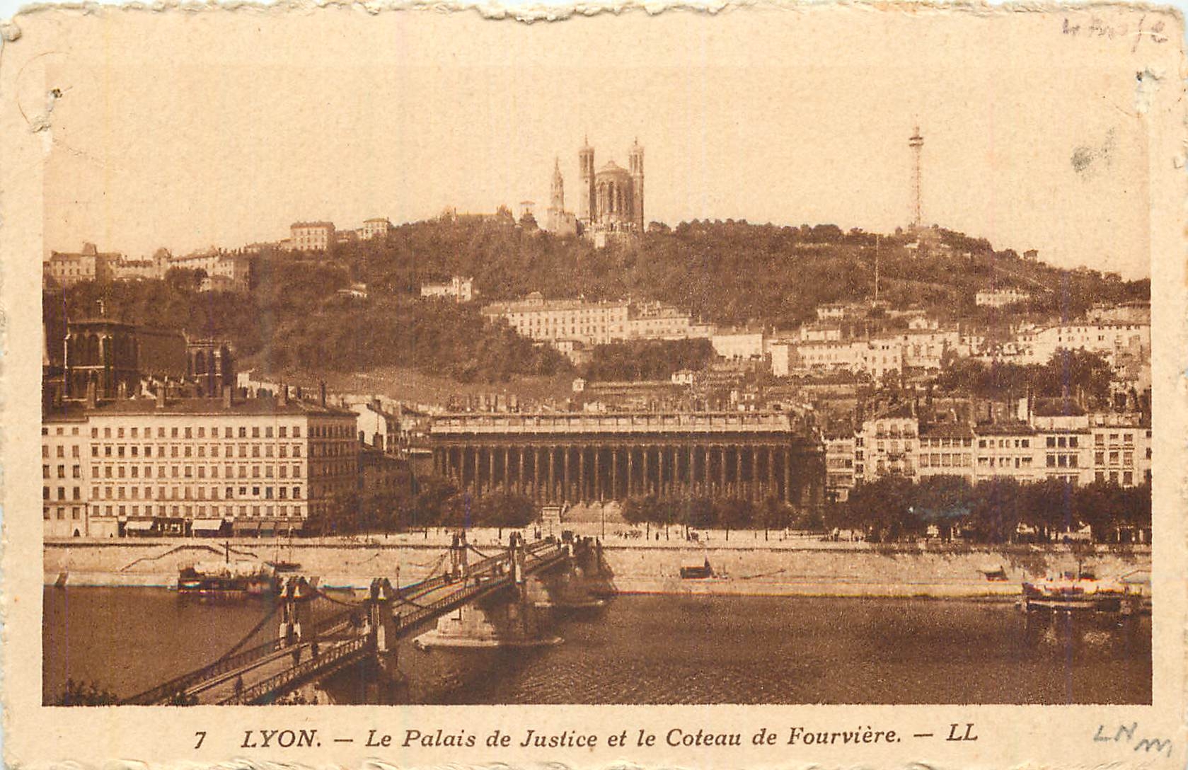CPA Lyon le palais de justice et le coteau de fourviere