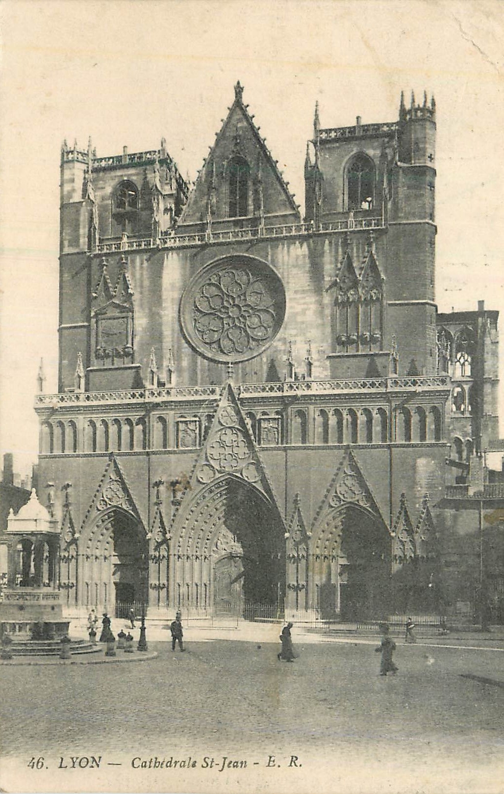 CPA Lyon cathedrale st jean