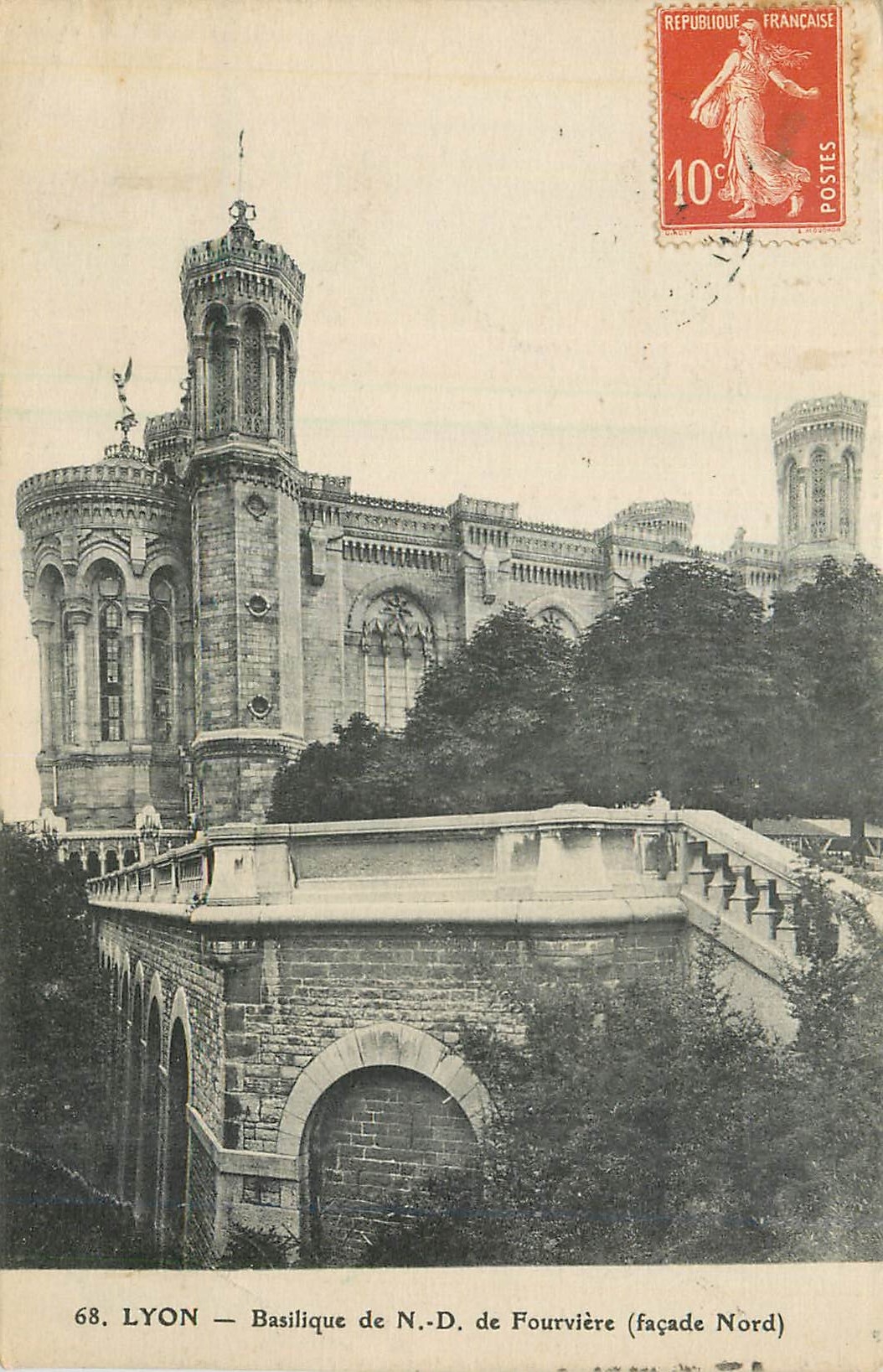 CPA Lyon basilique de N D de fourviere (Facade Nord)