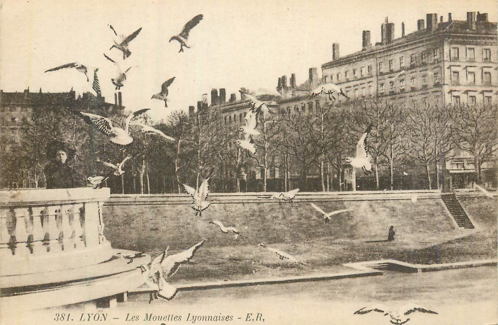 CPA Lyon les mouelles lyonnaises