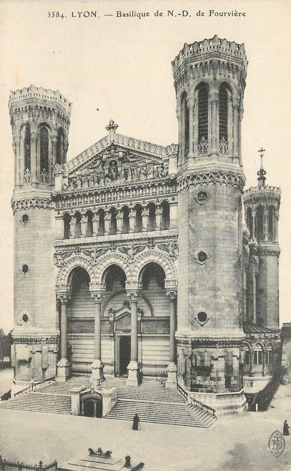 CPA Lyon Basilique de N D de Fourviere
