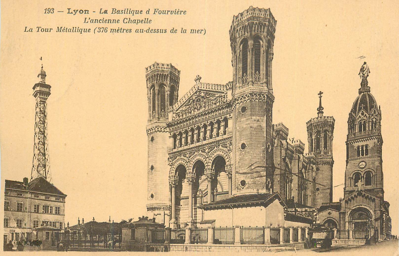 CPA Lyon La Basilique de Fourviere L'ancienne Chapelle