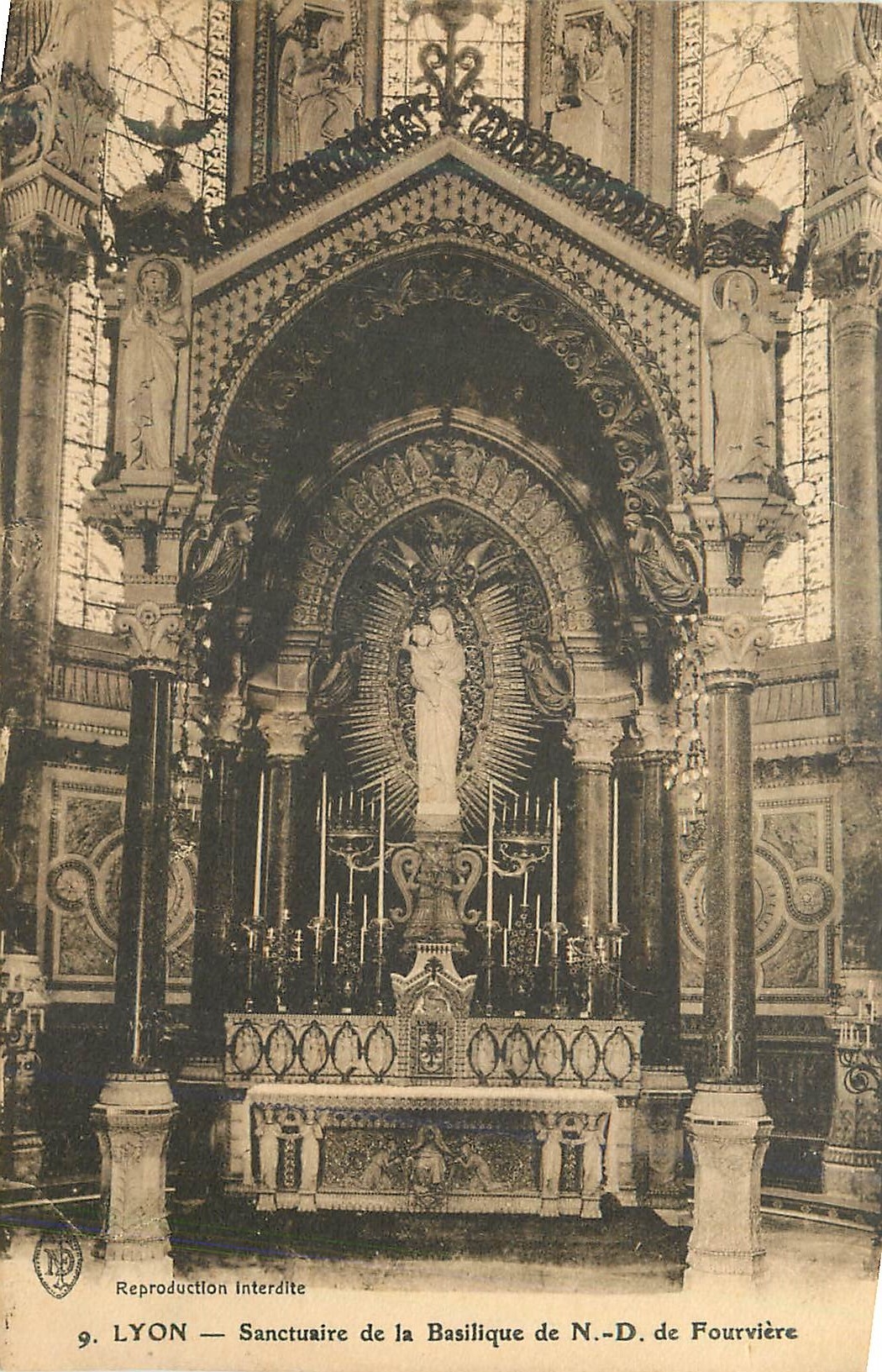 CPA Lyon Sanctuaire de la Basilique de N D de Fourviere