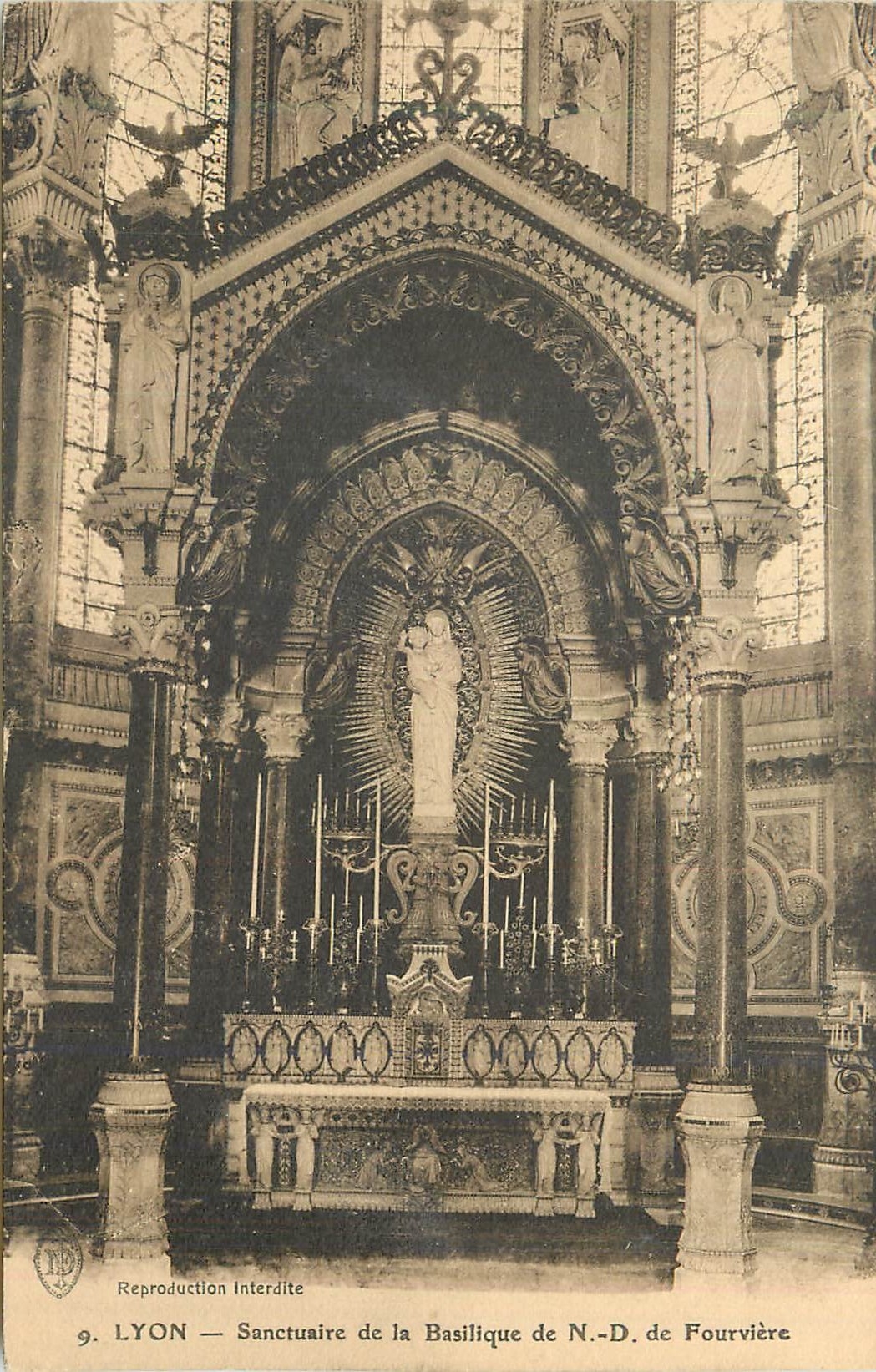 CPA Lyon Sanctuaire de la Basilique de N D de Fourviere
