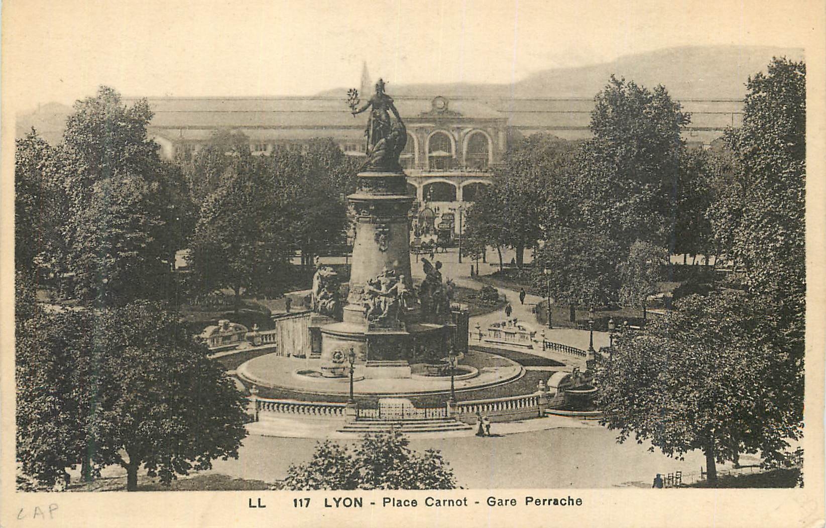 CPA Lyon Place Carnot Gare Perrache 