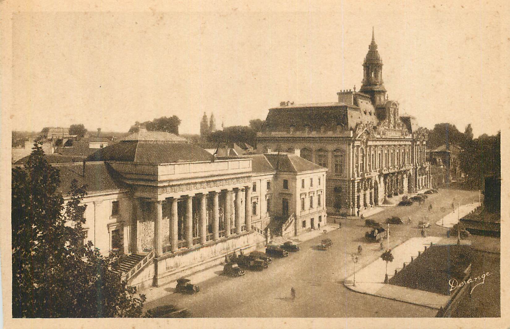 CPA Tours I et L Le Palais de Justice et l Hotel de Ville