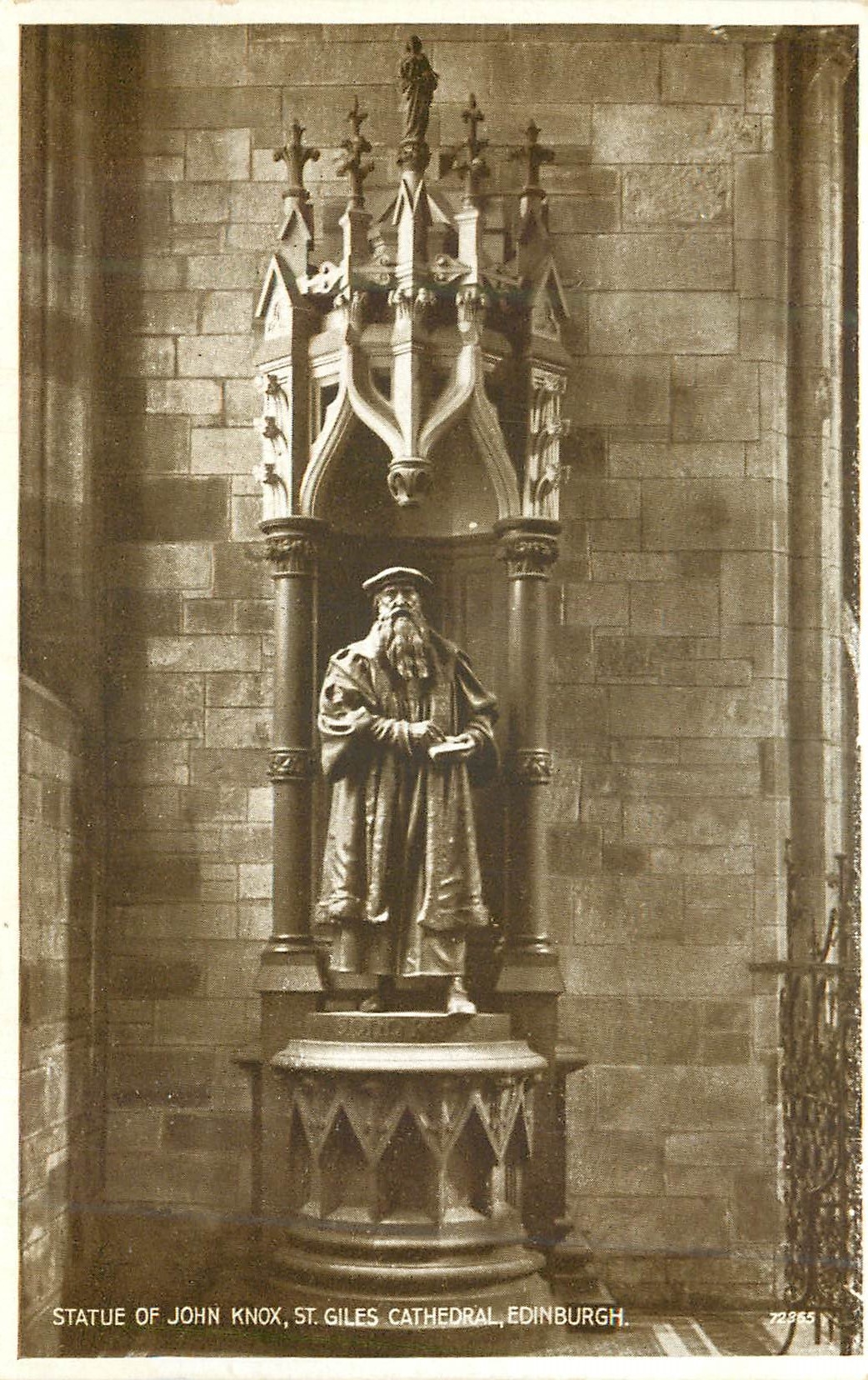 CPA Statue of John Knox St Giles Cathedral Edinburgh