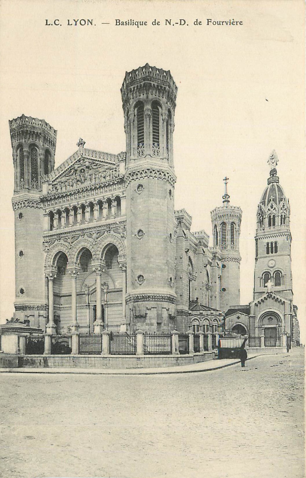 CPA Lyon Basilique de ND de Fourviere 
