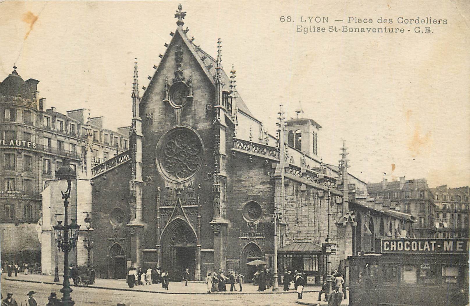 CPA Lyon Place des Cordeliers Eglise St Bonaventure Tramway Chocolat Manier